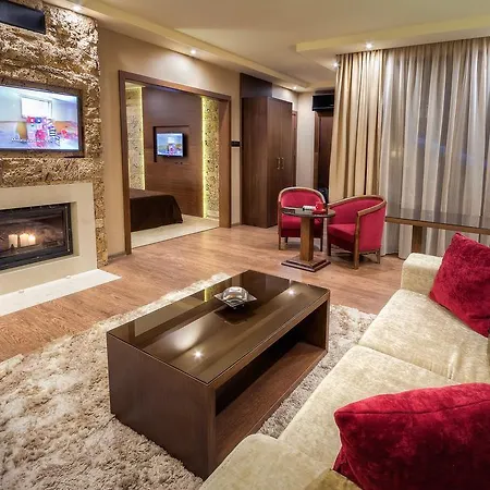 Hotel Family Strannopriemnitza 3*