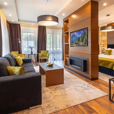 Family Strannopriemnitza Hotel 3*