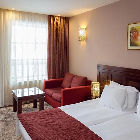 Hotel Family Strannopriemnitza 3*
