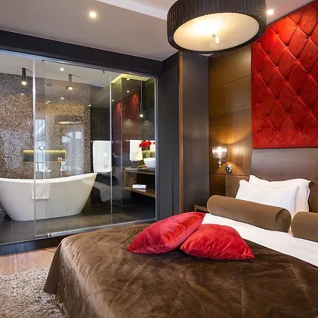 Hotel Family Strannopriemnitza 3*