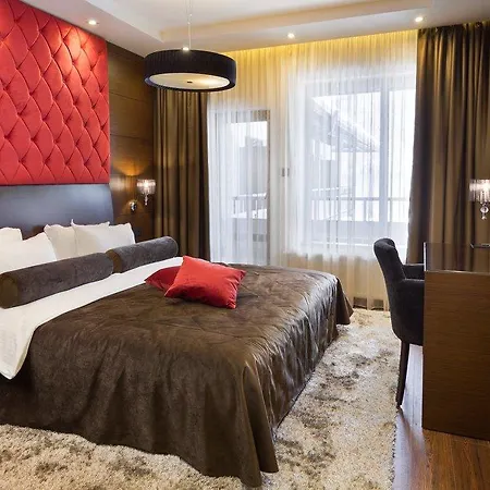 Family Strannopriemnitza Hotel 3*
